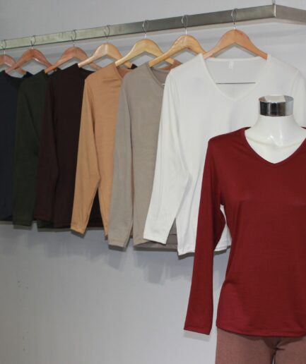 Remera modal soft V
